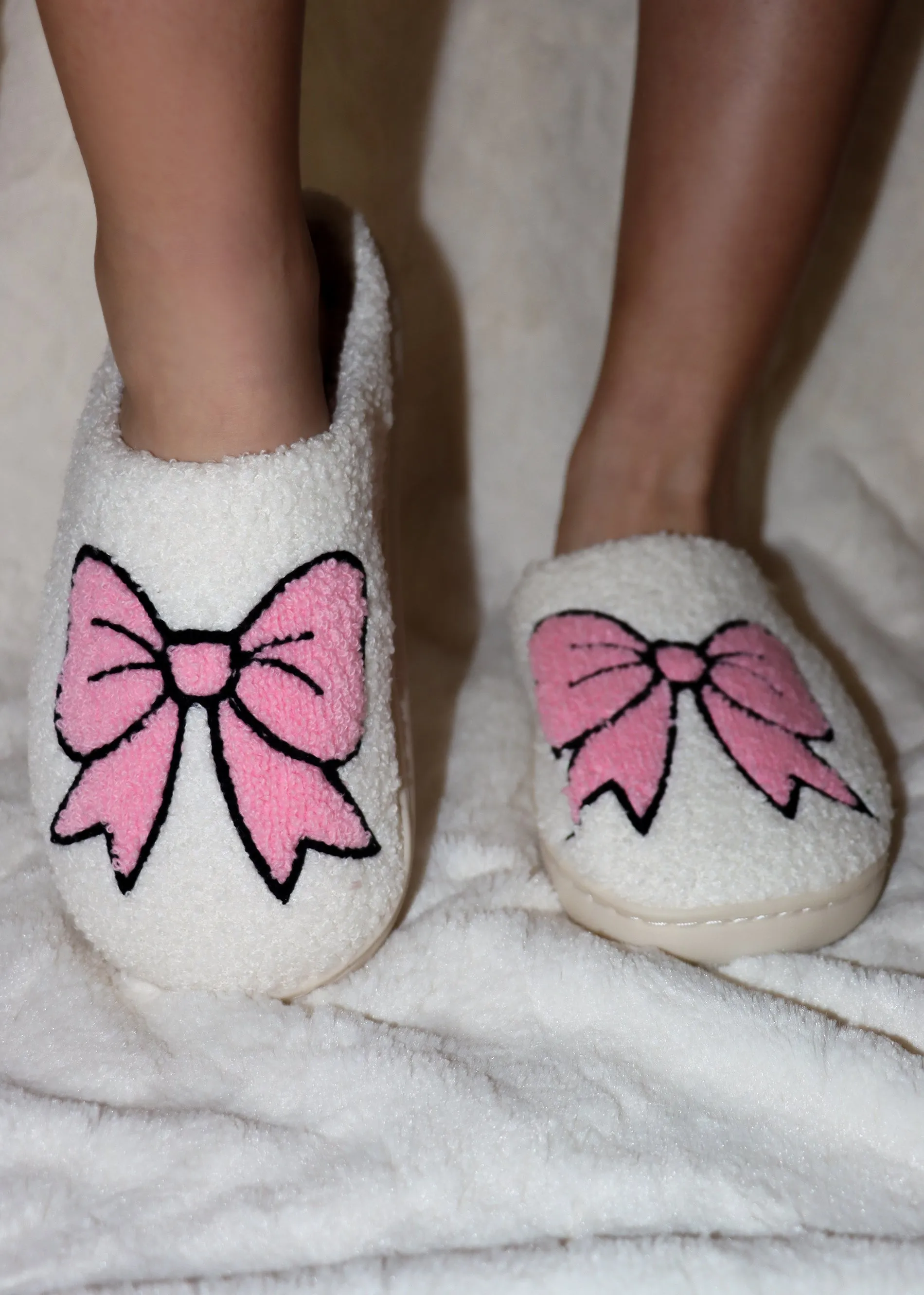 Bowknot Fuzzy Slip-on Slippers ★ Pink & White