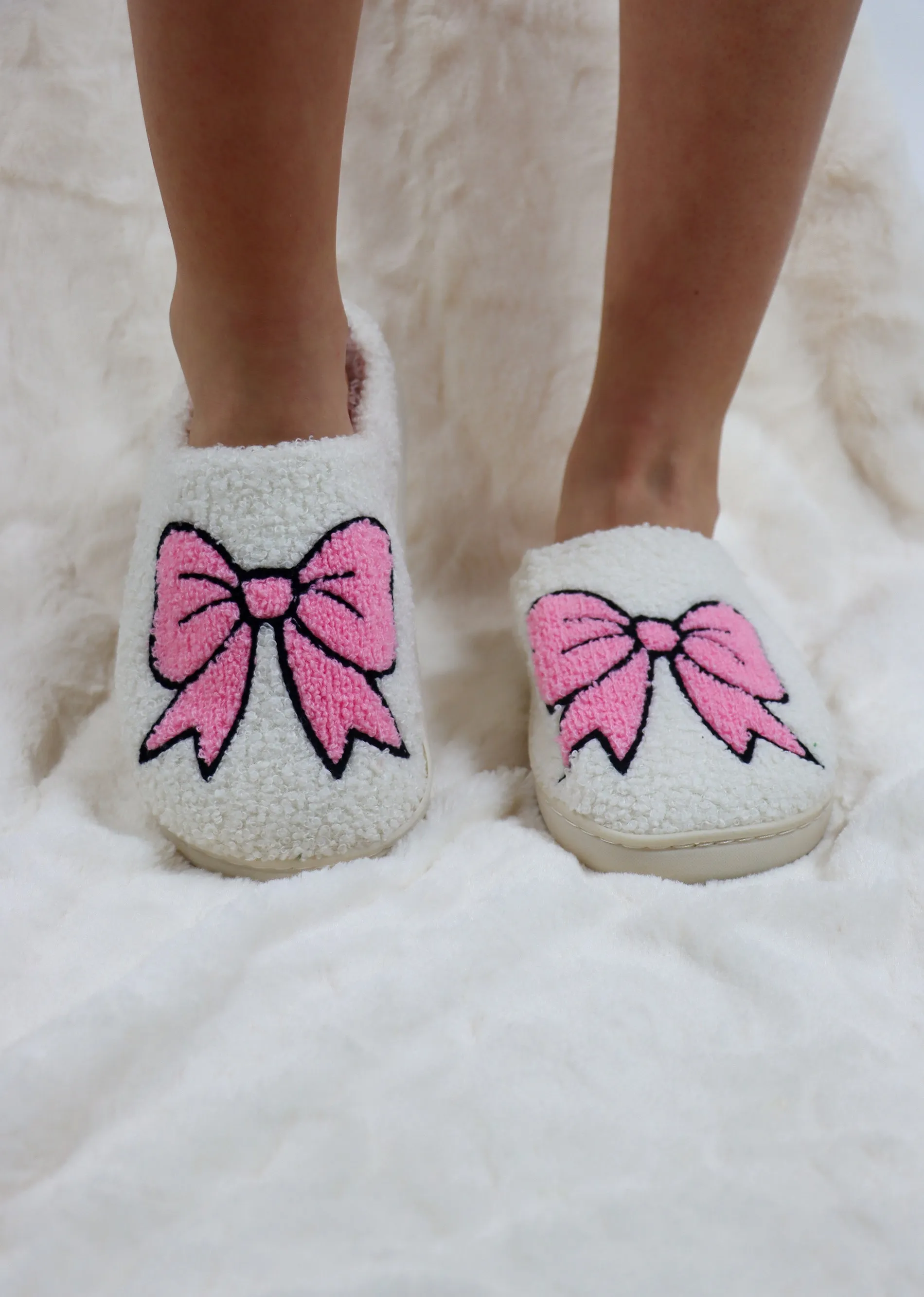 Bowknot Fuzzy Slip-on Slippers ★ Pink & White