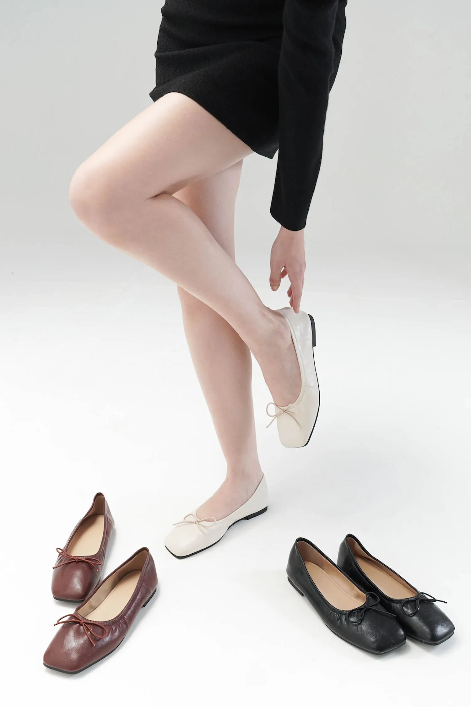 Ephyra Ballet Flats In Ivory