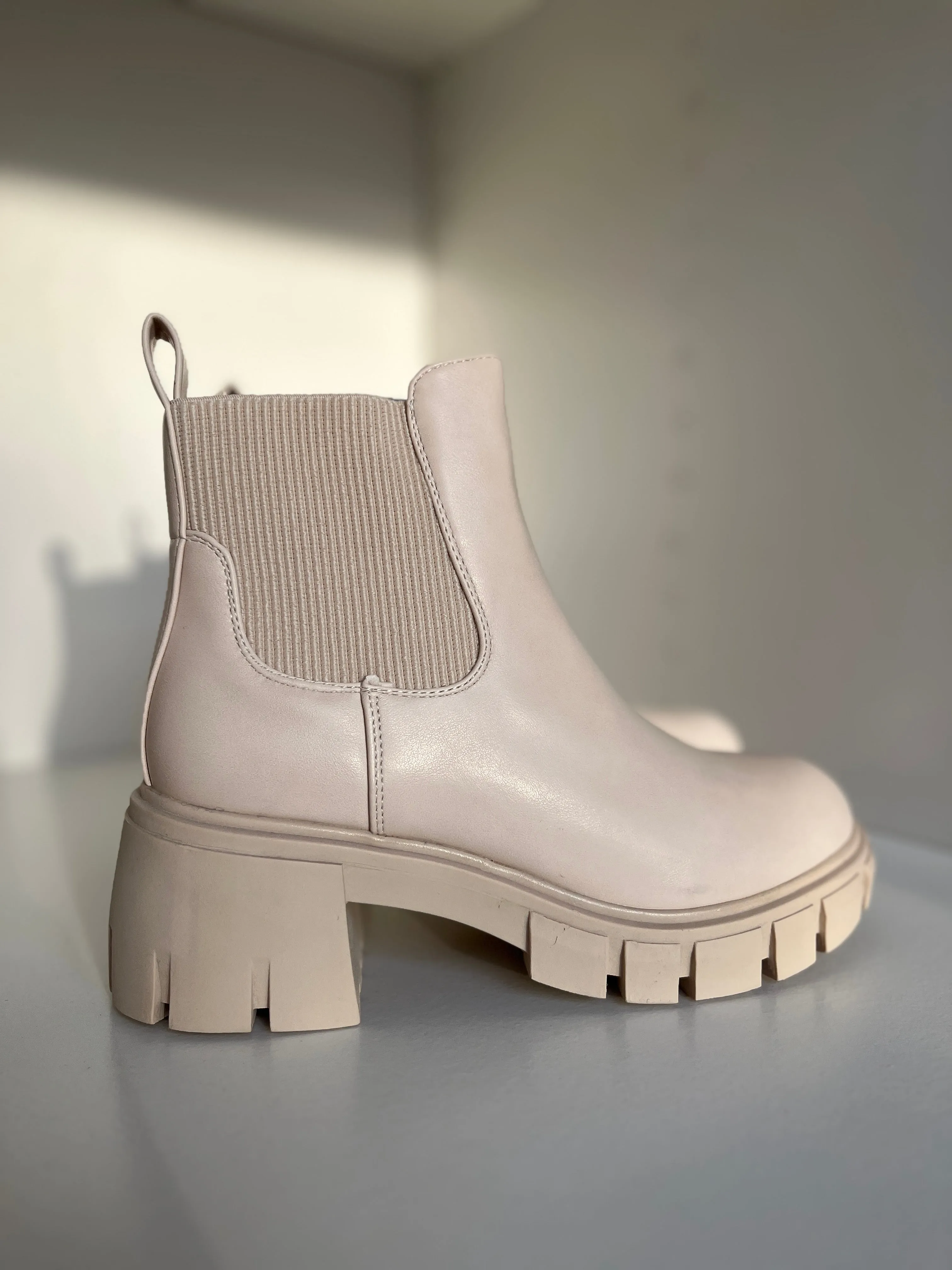 Kiki Ankle Boots