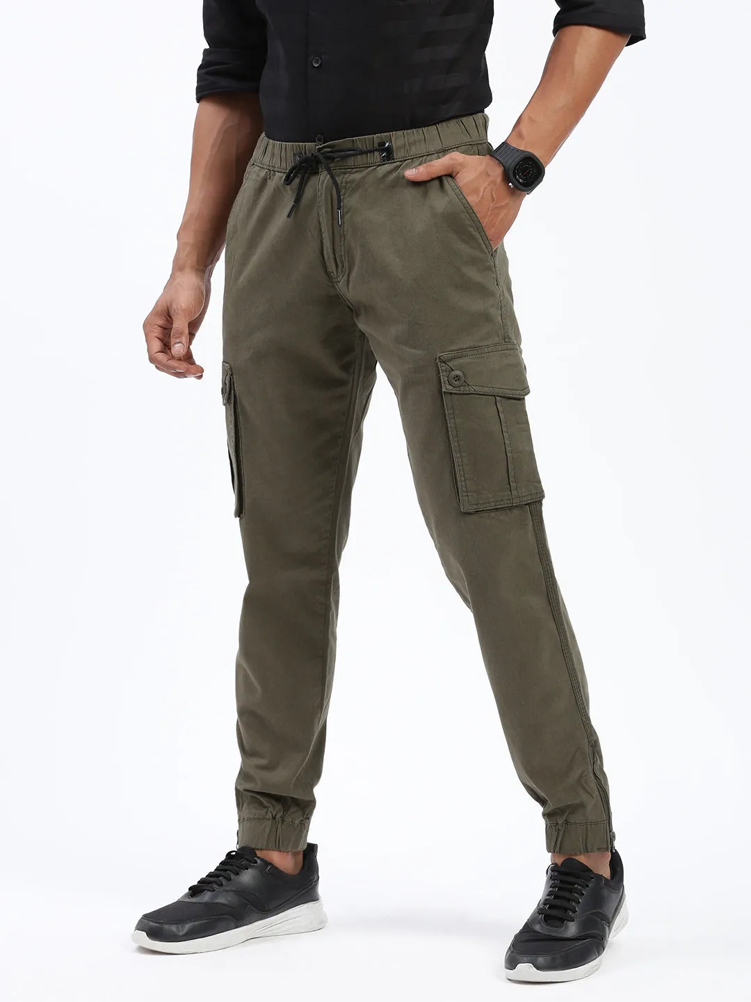 Men Solid Green Joggers