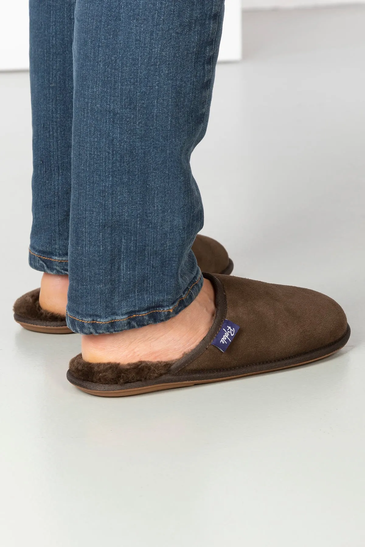 Men's Suede Slippers - Skipsea