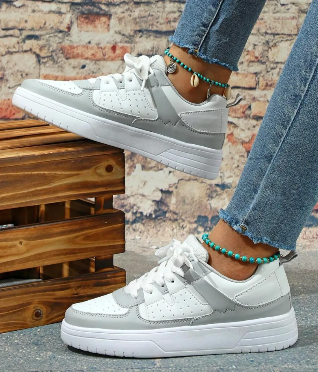 SOFT SNEAKS - Stylish and comfortable sneakers in a unique design