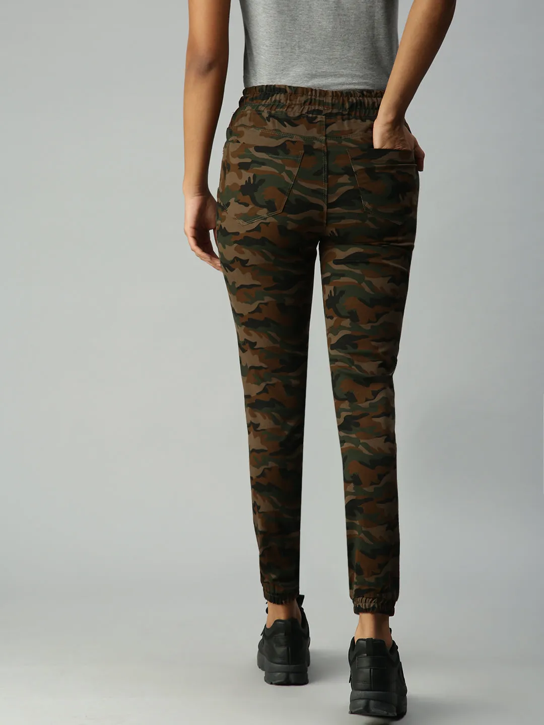 Women Solid Olive Jogger Denim Jeans