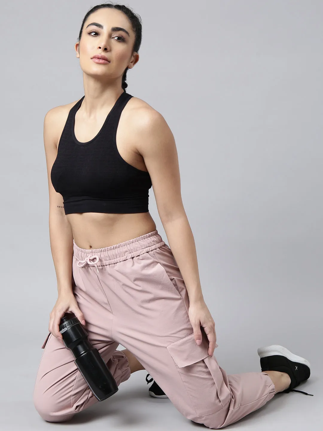 Women Solid Slim Fit Peach Joggers Track Pant